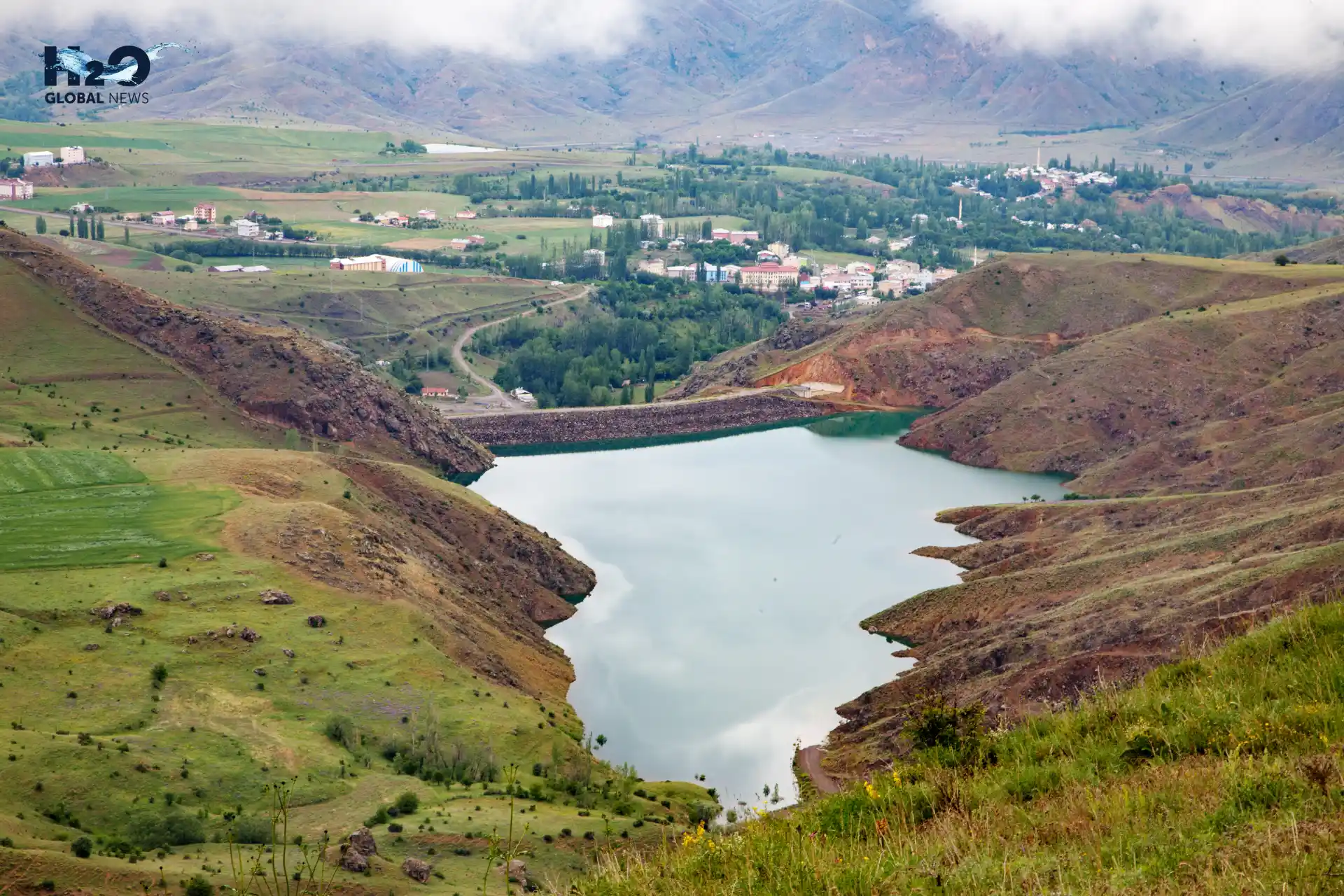 What Are Artificial Lakes